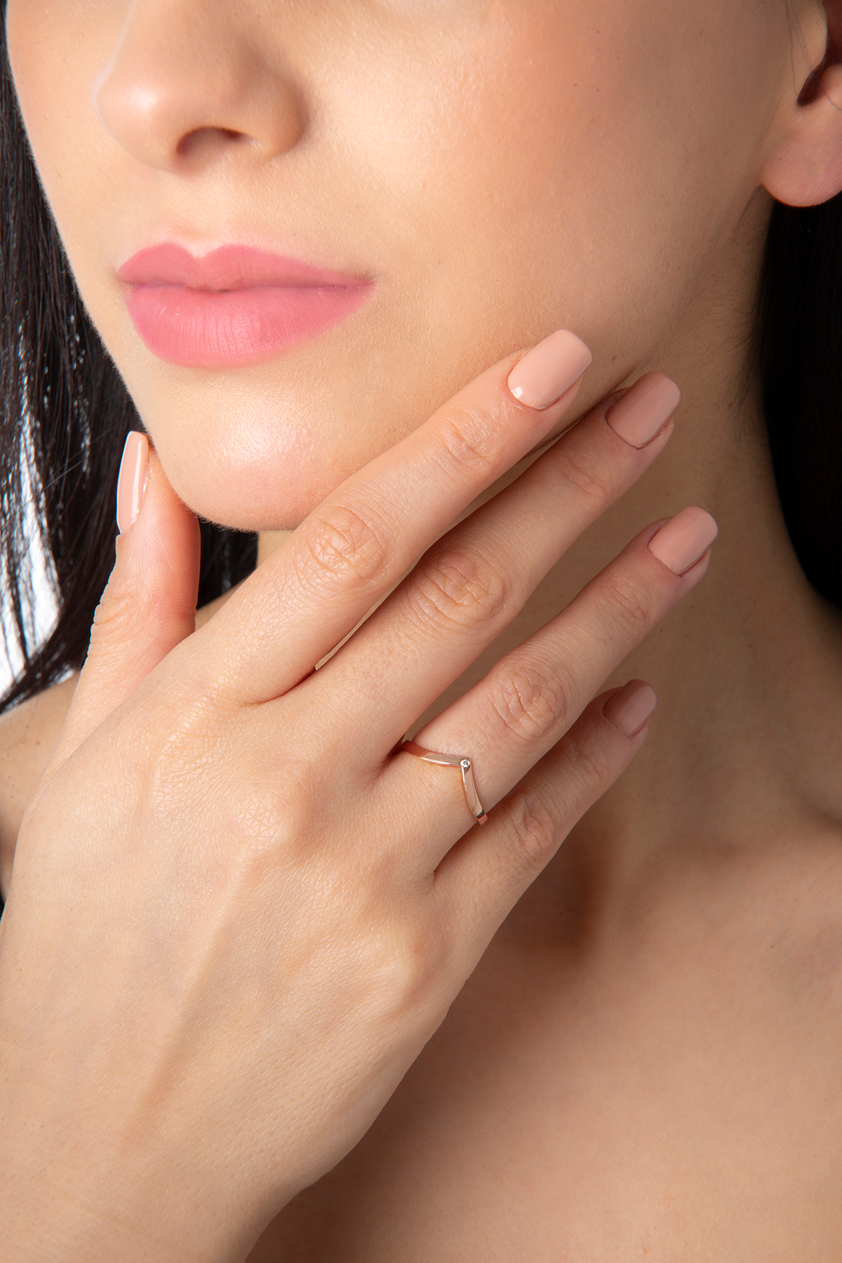V Midi Ring in Rose Gold - Her Story Shop