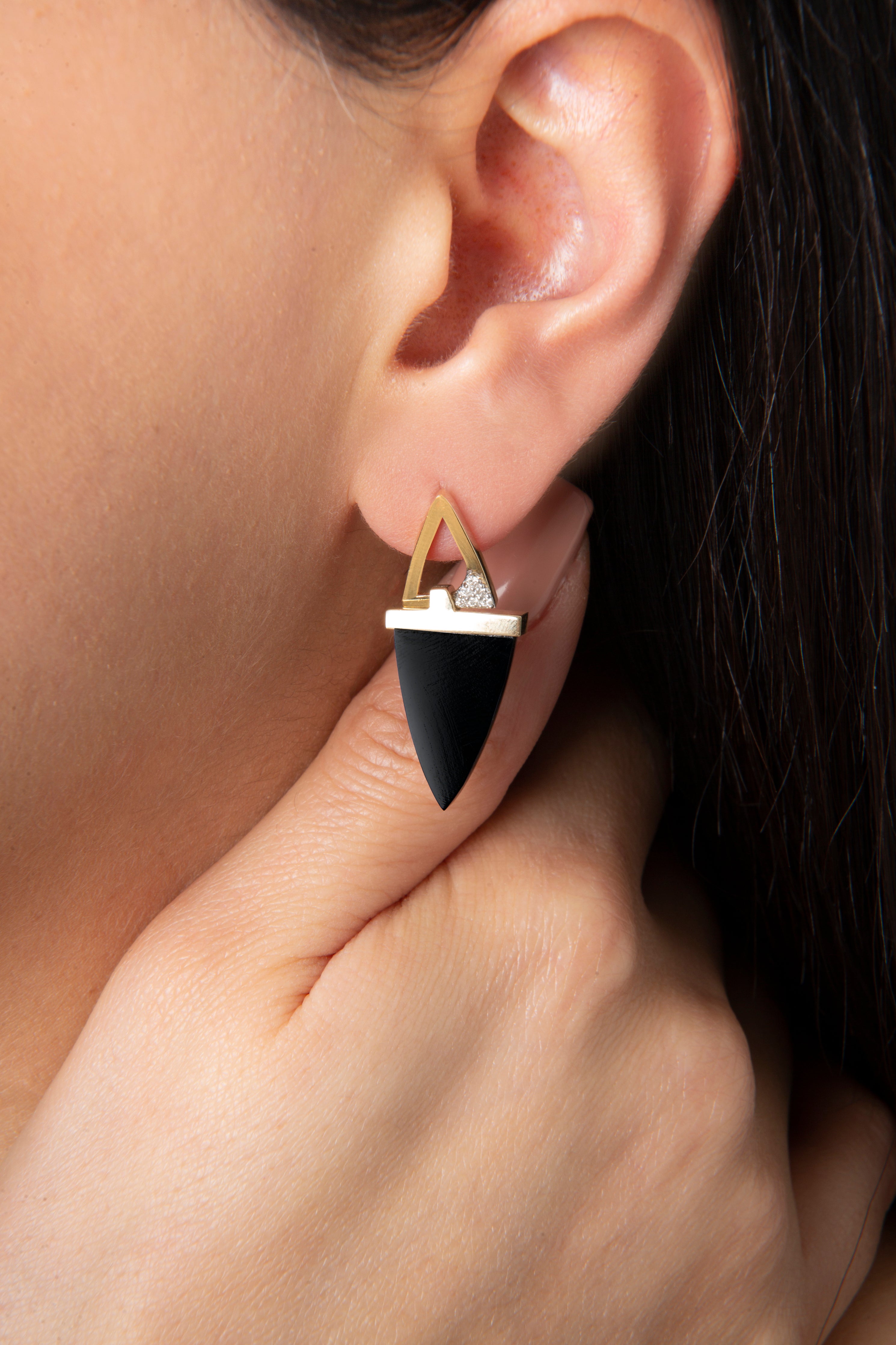 Dark Seed Earring in Yellow Gold - Her Story Shop